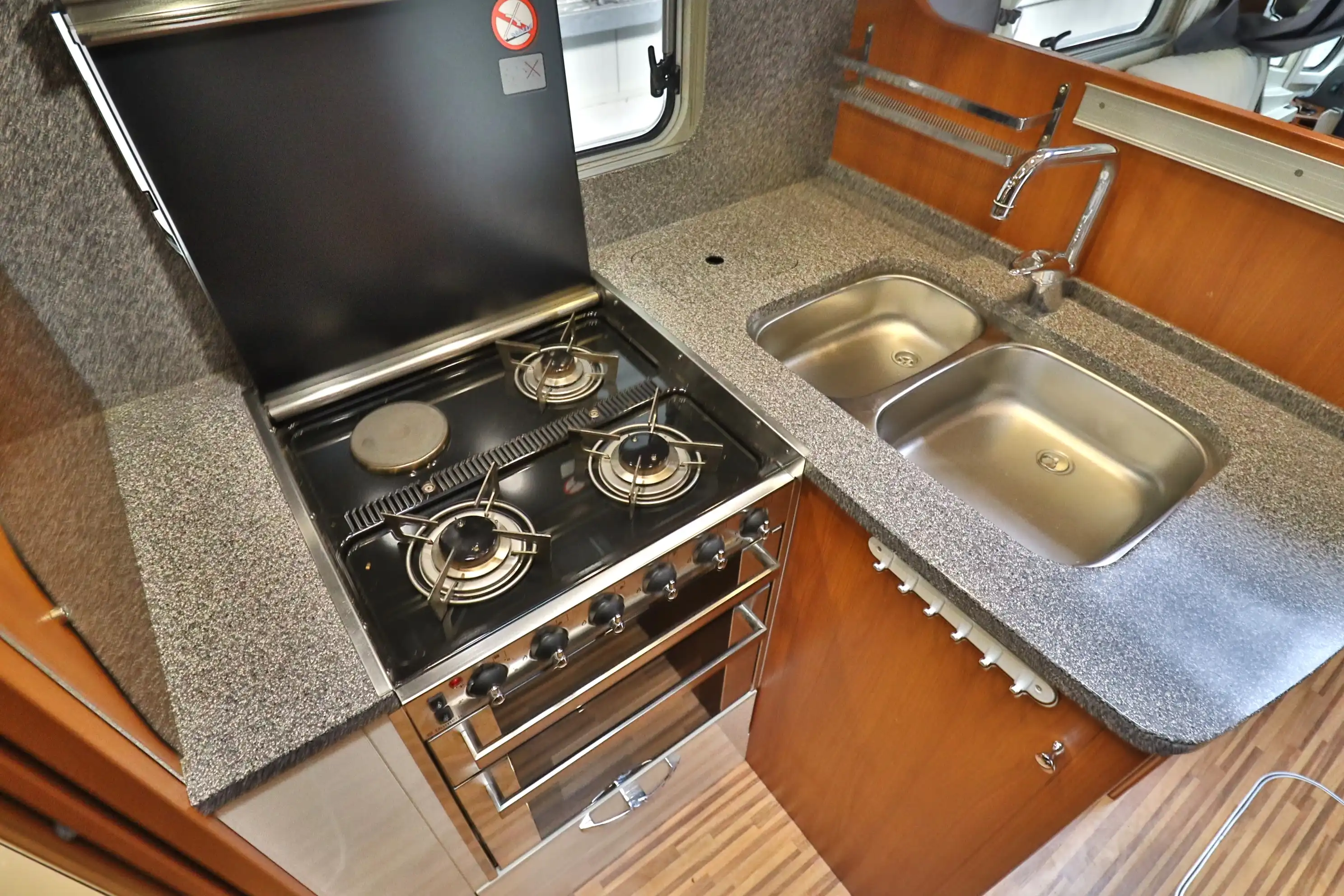 HYMER-ERIBA Future 430 T 
